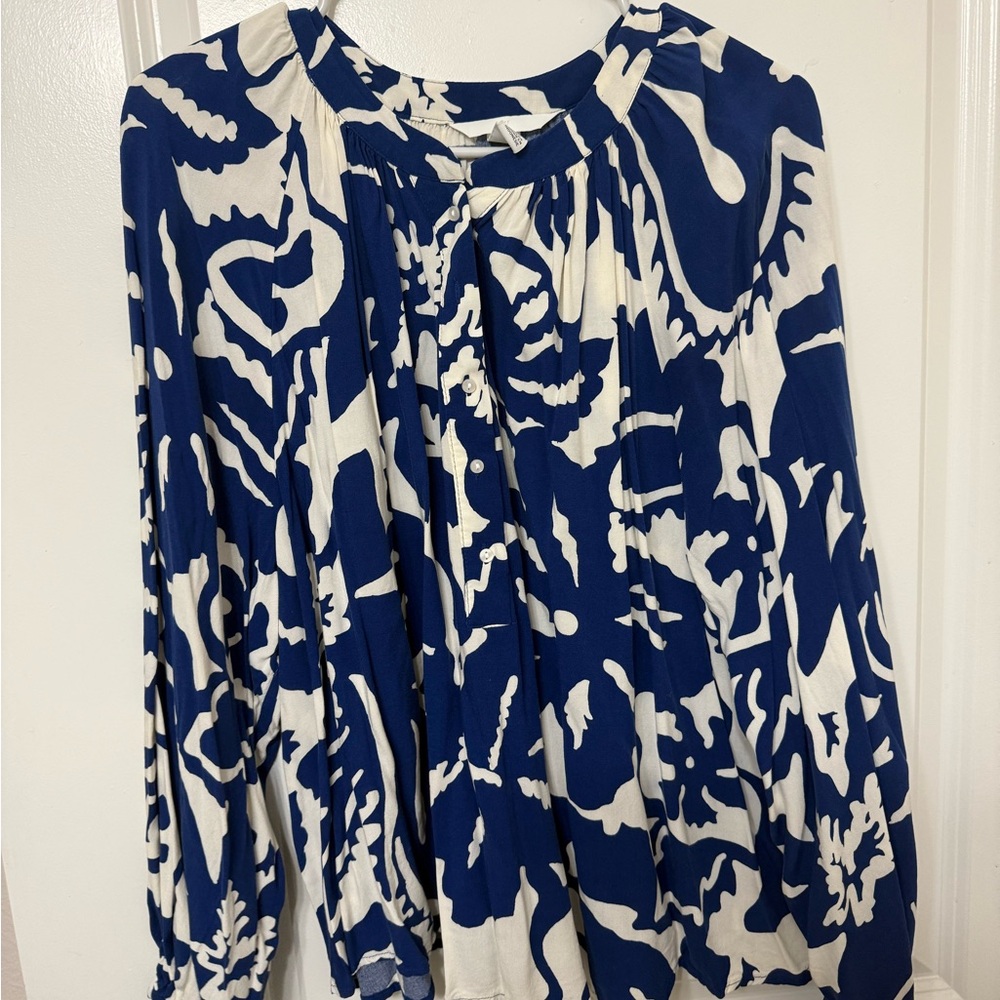 H&M Blue and White Patterned Blouse